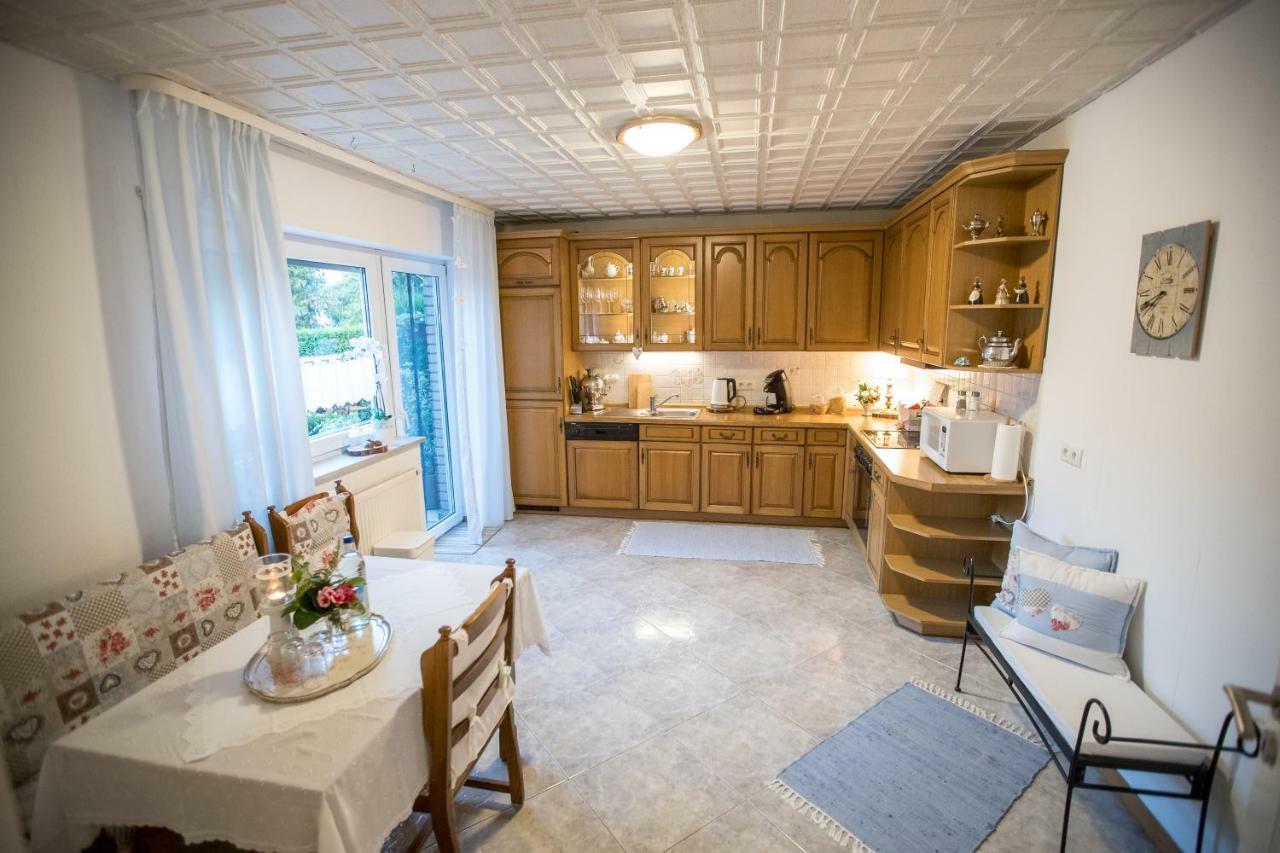 Ferienwohnung Landhaus Swisttal - In Der Naehe Phantasialand Bruehl Und Palmenparadies Therme Euskirchen Екстериор снимка